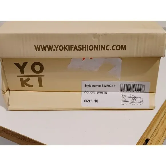 Yoki Simmons Lug Sole Loafers 2 Buckle Straps White Faux Leather Womens US10 NEW - Picture 8 of 8
